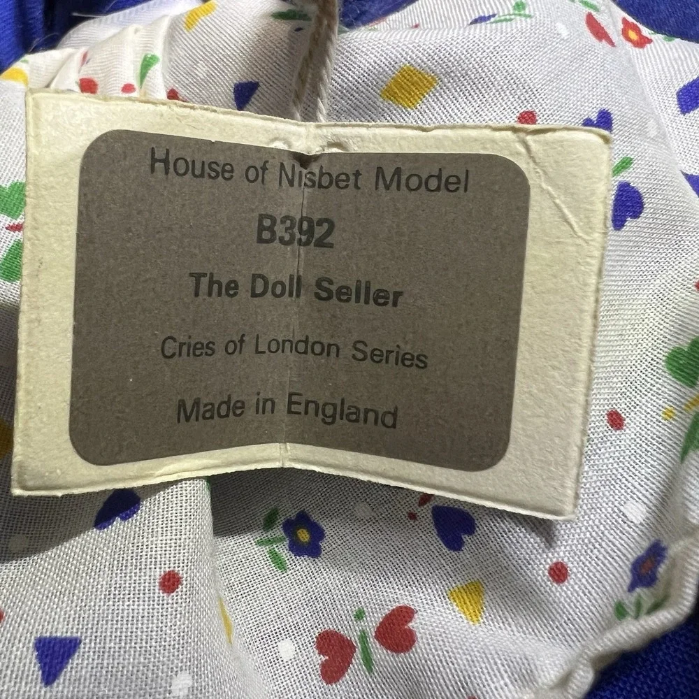 Collectors Costume Dolls Peggy Nisbet Bonnie B392 Cries of London Series
